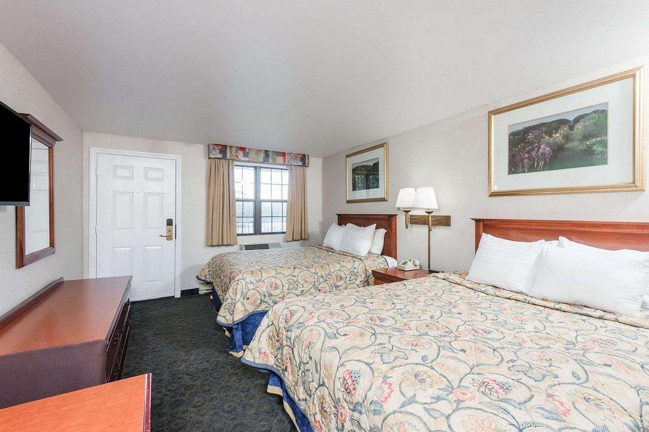 Knights Hotel North Attleboro