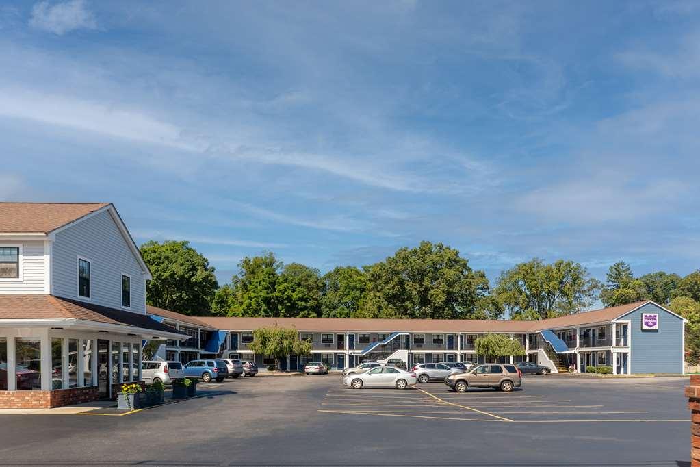 Knights Hotel 2*